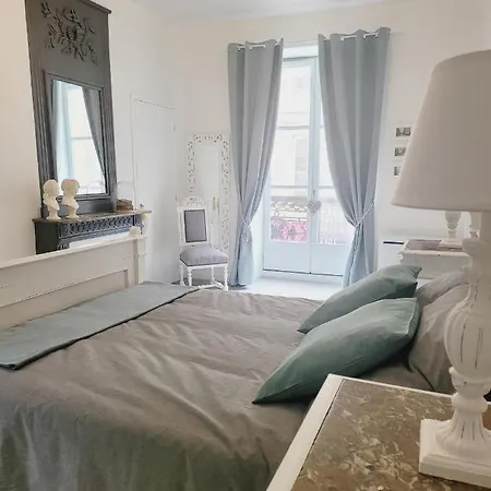 Spacieux Centre Historique Apartamento